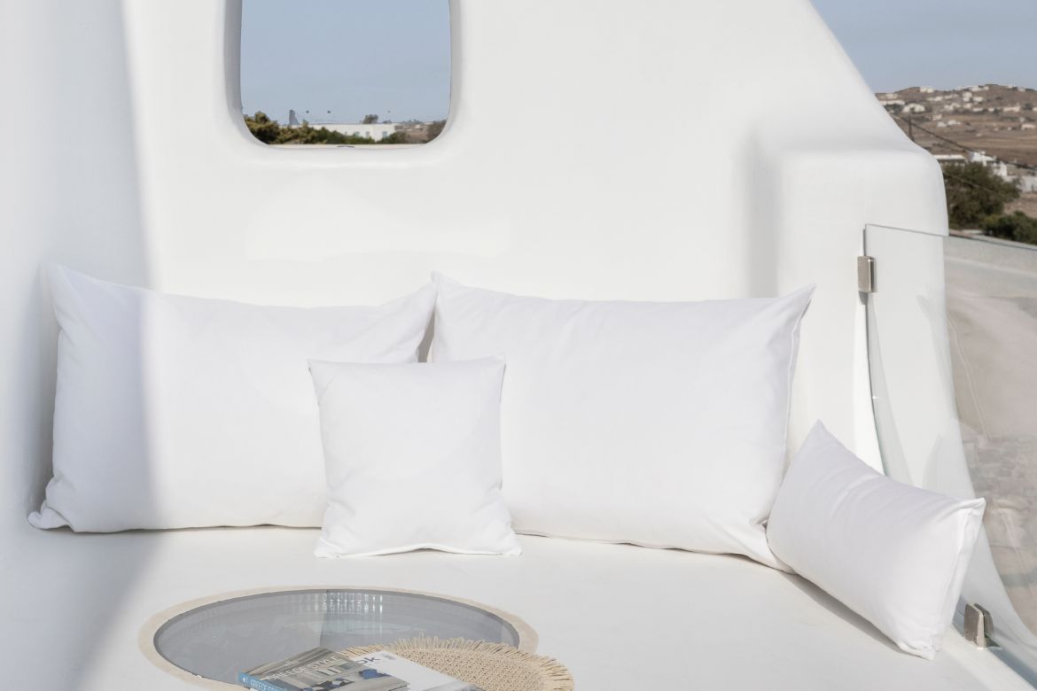 suite to stay in Mykonos with view